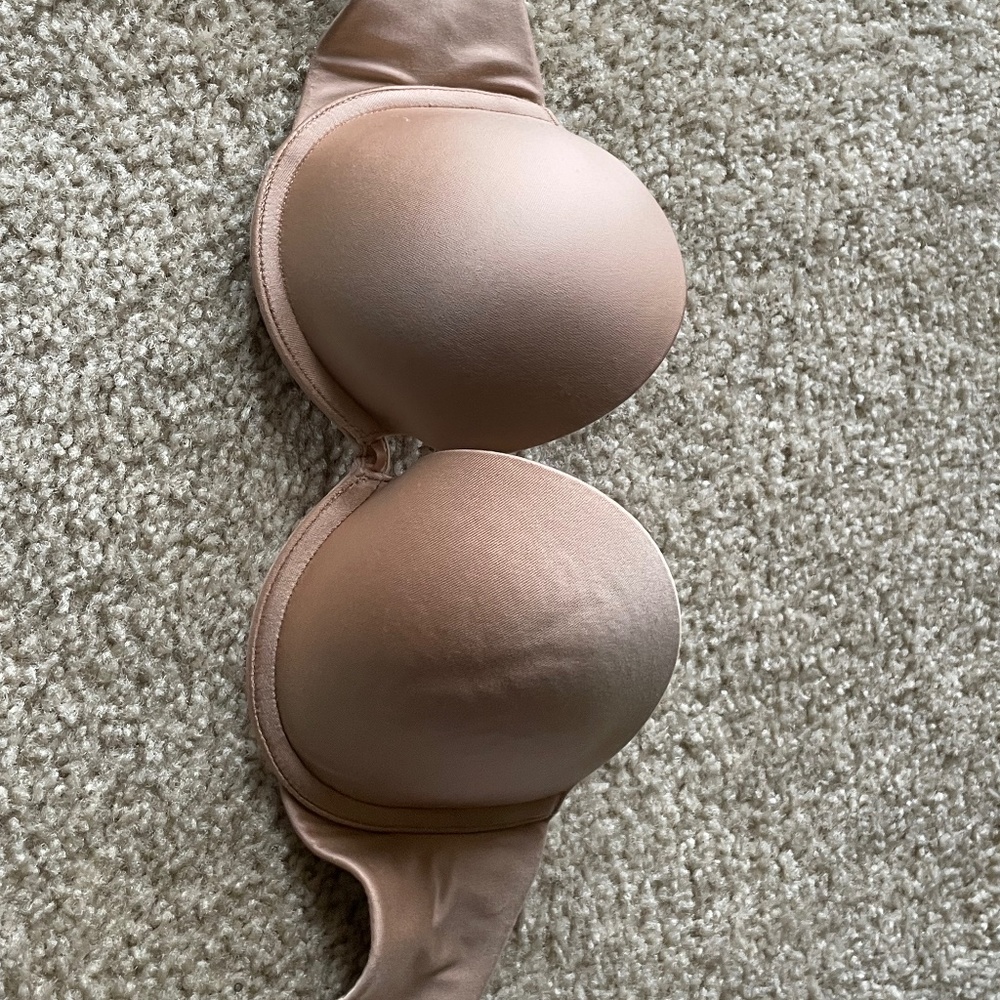 Victoria Secret Strapless Bra